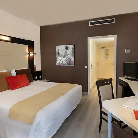 The Originals City, Galaxie, Aéroport Hotel 3*