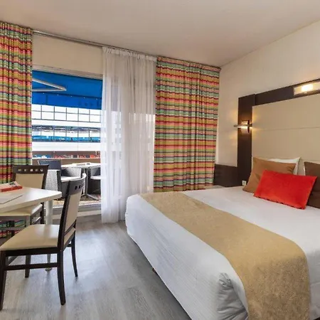 Hotel The Originals City, Galaxie, Aeroport 3*